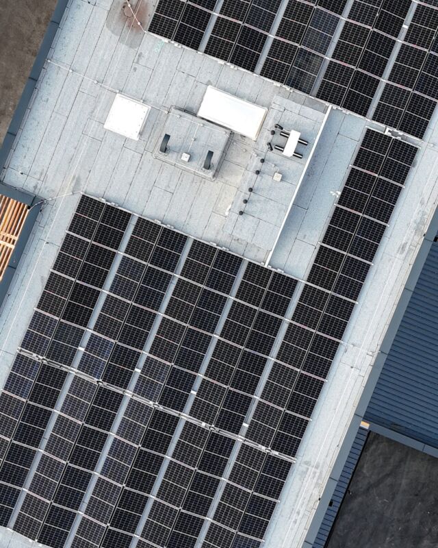 Frühling liegt in der Luft – Zeit, an deine PV-Anlage zu denken! ☀️🌿

Die Tage werden länger, die Sonne gewinnt an Kraft – der perfekte Zeitpunkt, um in Solarenergie zu investieren! 🌞🔋 Nutze den Frühlingsbeginn für deine Energieunabhängigkeit! 

Unser Team berät dich gerne – jetzt planen & schon bald von der Sonne profitieren! 🌍💚 

#Photovoltaik #ErneuerbareEnergien #Strompreisbremse #Nachhaltigkeit #Energiewende #Sonnenenergie #Unabhängigkeit #solarenergie #nachhaltigkeit #umweltschutz #photovoltaic #elektro #elektrotechnik #pv #solar #blackout #job #elion #photovoltaik #erneuerbareenergie #team #netzunabhängigkeit #solarenergie #solarstrom #nachhaltigkeit #gewerbekunden #gewerbe #unternehmen #b2b #energielösungen